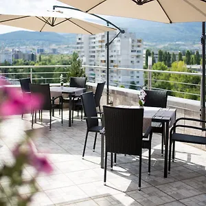 Grami Hotell
